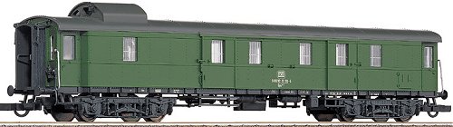 Express Train Baggage car<br /><a href='images/pictures/Roco/44556.jpg' target='_blank'>Full size image</a>